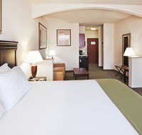 Holiday Inn Express Hotel and Suites Corsicana I-45 - USA Accommodation