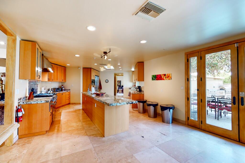 Hollywood Celebrity Estate - thumb 0