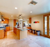 Hollywood Celebrity Estate - Tourism Bookings