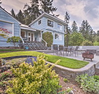 Home on Phinney Bay with Mtn Views and Furnished Patio - Tourism Bookings