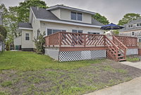 Home with 2 Kayaks Deck  Views on Narragansett Bay Tourism Bookings