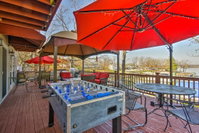 Home with Deck and Dock on Lake of the Ozarks Tourism Bookings