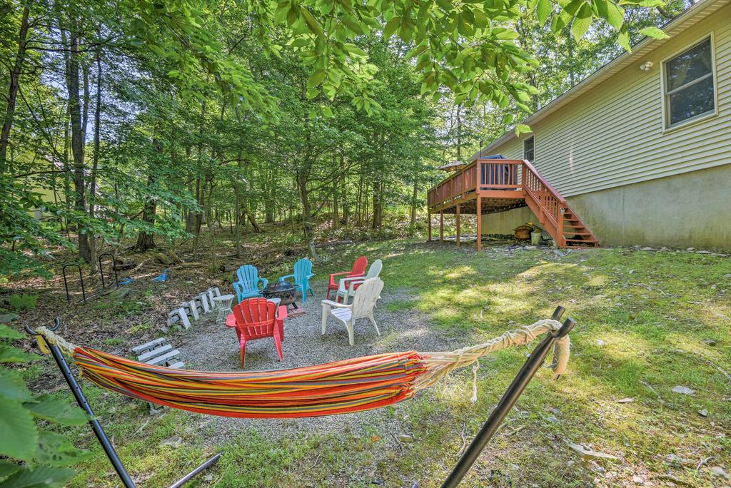 Home With Games & Pool Access About 3Mi To Bushkill Falls - thumb 1