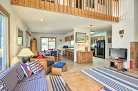 Home with Wetland Views- Walk to Bethany Beach Hotels Santiago