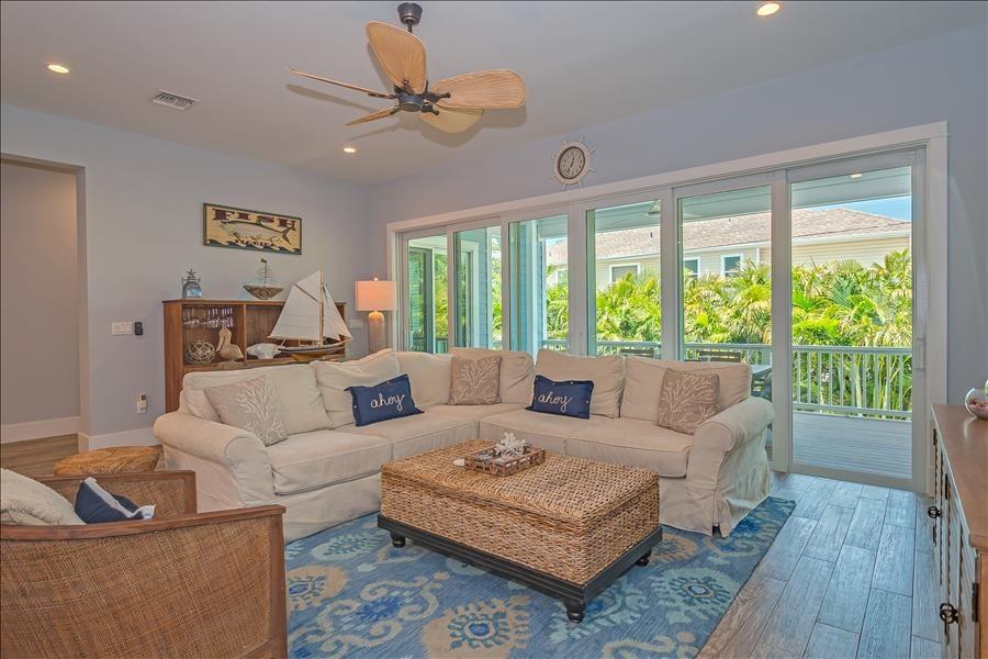 Homes-261 Seabreeze Ct - thumb 1