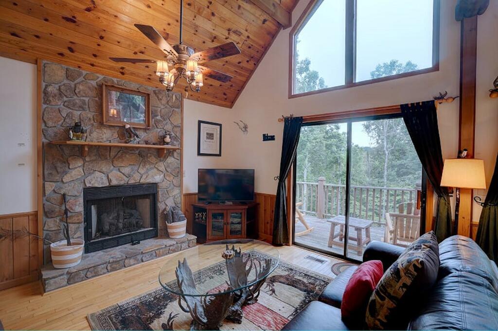 Hosteeva Log Cabin On Eagle Nest, 15 Min To Smoky Mountains - thumb 0