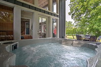 House in New Buffalo with Hot Tub and Large Yard Tourism Bookings