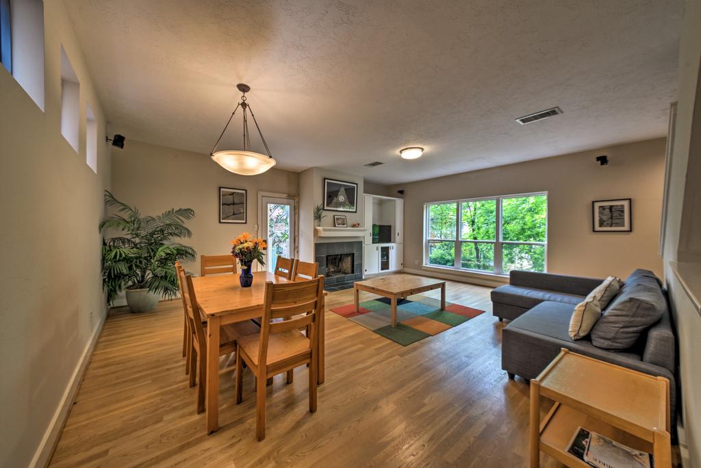 Houston Townhome With Deck - 1 Mi To Rice University - thumb 0