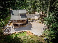 Huckleberry Cabin Rental Tourism Bookings