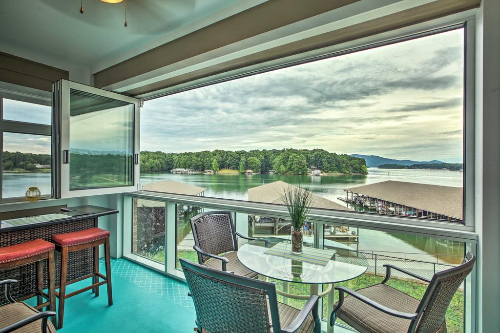 Huddleston Condo With Balcony On Smith Mountain Lake - thumb 0