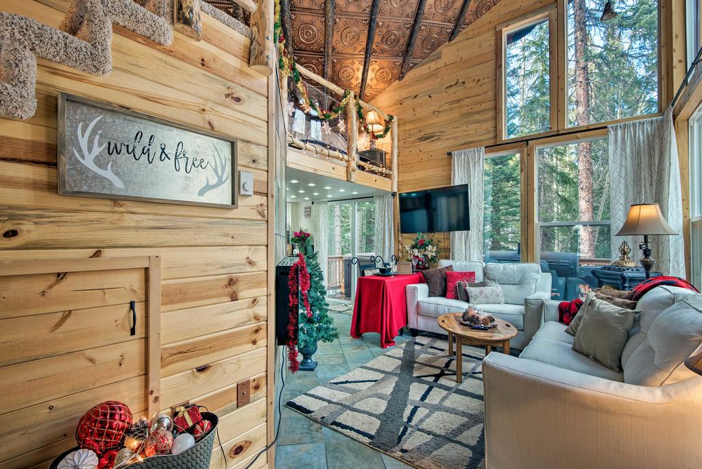 Idaho Springs Cabin With Hot Tub On Half Acre! - thumb 2