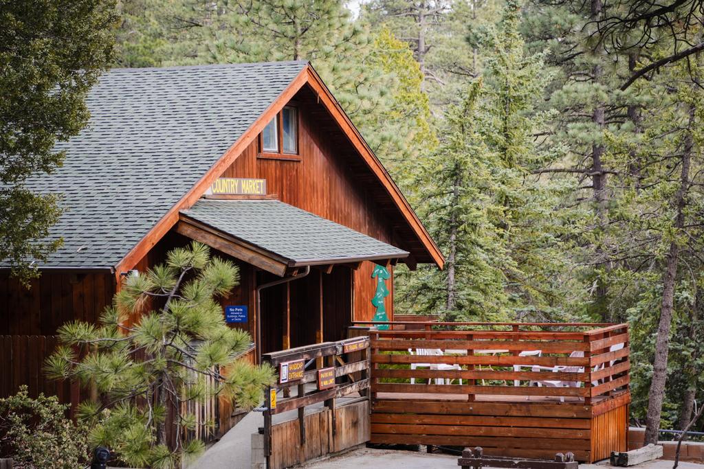 Idyllwild Camping Resort Cabin - thumb 0