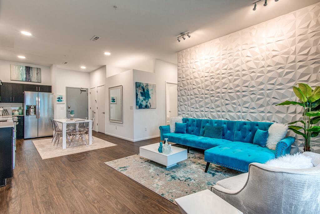 Illume - Ultramodern Community - Poolside Patio Condo - thumb 0