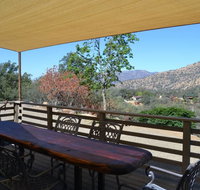 In The Oaks - USA Accommodation