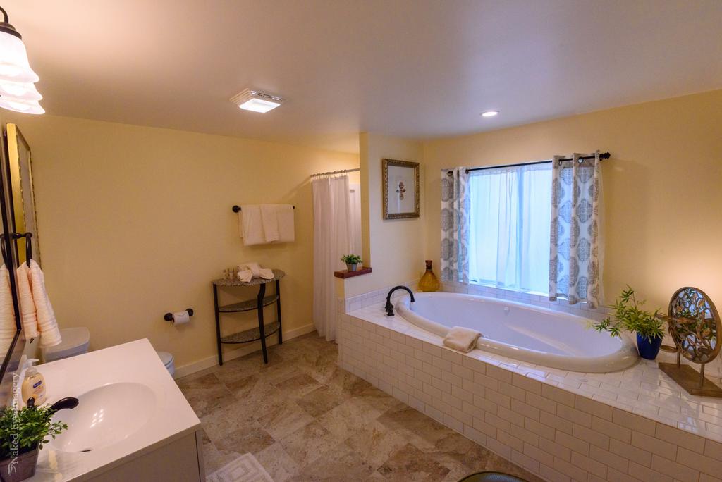 Inn At Buckhorn Cove - thumb 3