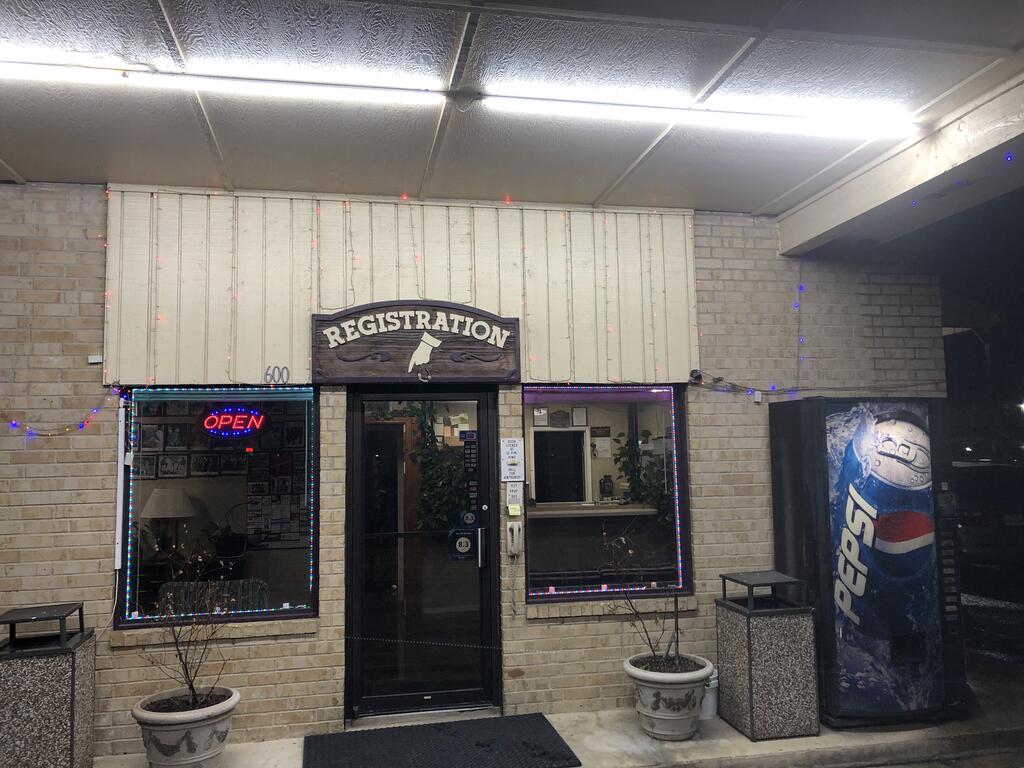 Inn At Mexia - thumb 1