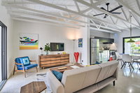 Inspiring Art Retreat 3Mi to Lauderdale Beach Tourism Bookings