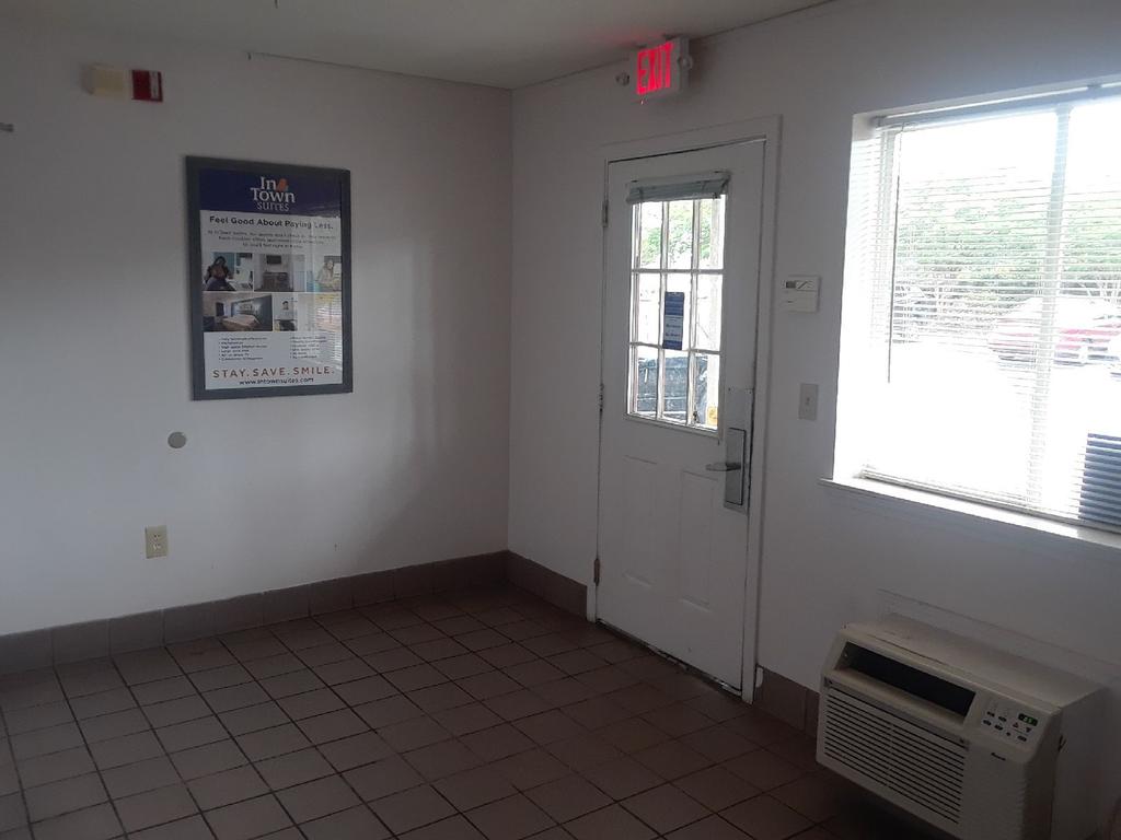 InTown Suites Extended Stay Columbia SC - Two Notch - thumb 3