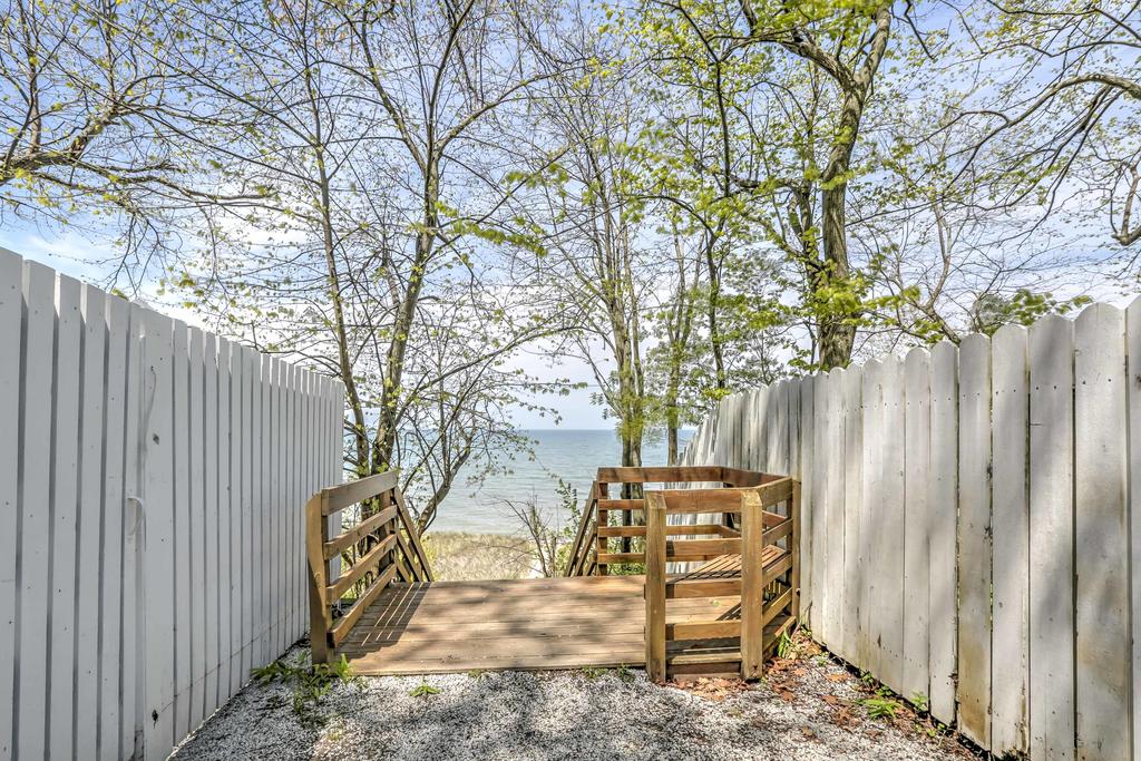 Inviting Union Pier Home With Hot Tub-Walk To Beach! - thumb 2