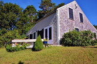 Ipswich Cottage with Beautiful Views 5 Mins to Beach Tourism Bookings