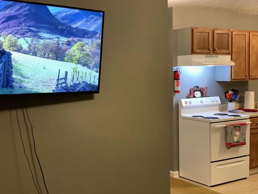 Jackson Apartments Unit C - thumb 2