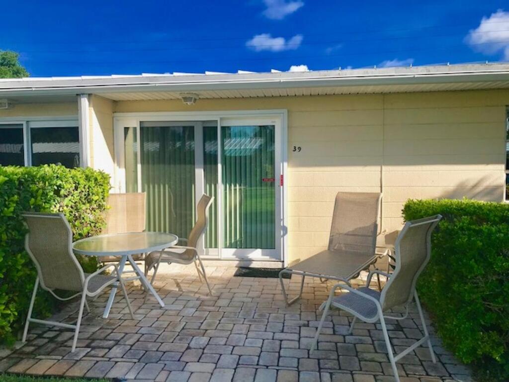 Jamaica Royale 039 Updated And Close To The Pool! - thumb 1