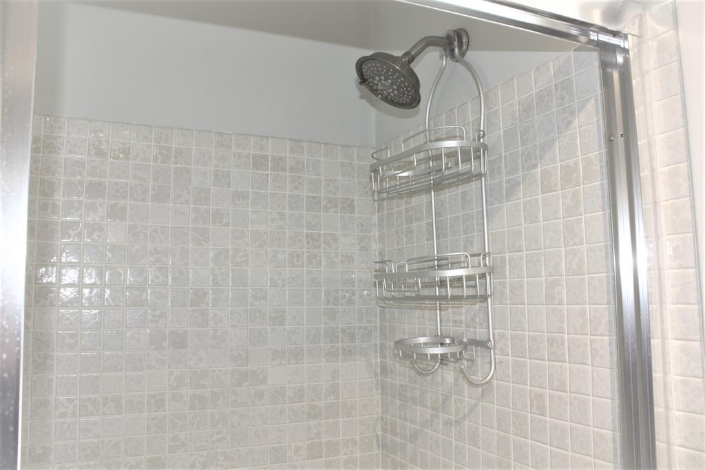 Jamaica Royale 205 Updated With A View! - thumb 3