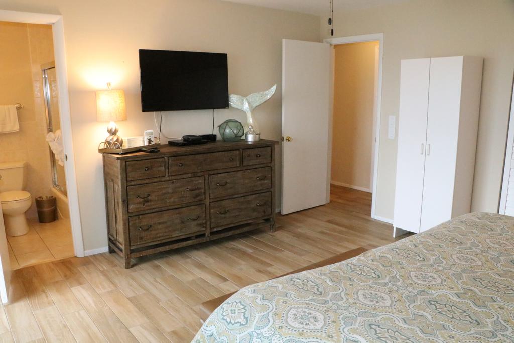 Jamaica Royale 302 Updated With A Great Gulf View! - thumb 1