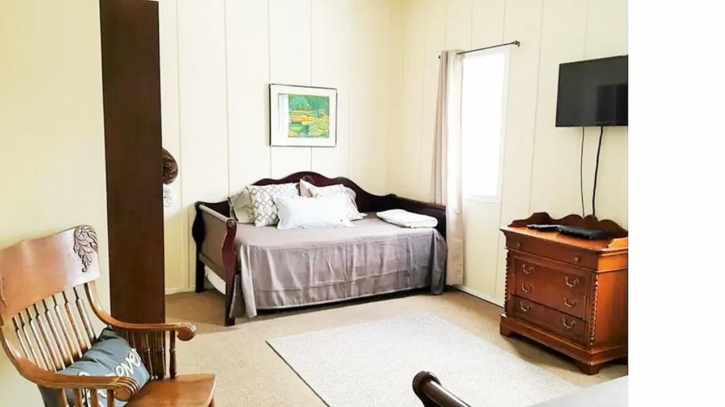 June Lake Chalets - thumb 2