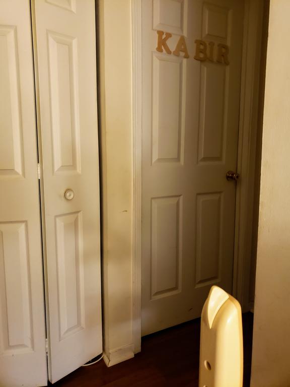 Kabirs Den - thumb 3