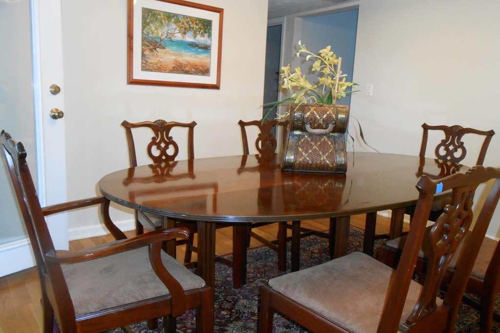 KINGS ROW ON HISTORICAL AVENUE - thumb 1