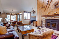 Kiva 324 USA Accommodation