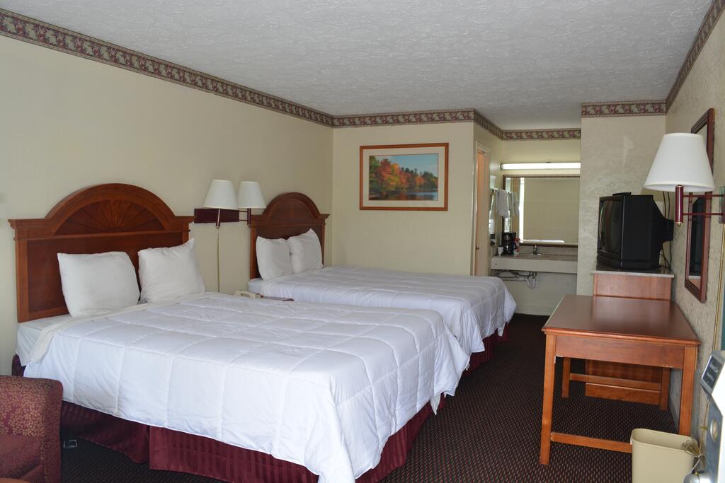 Knights Inn - thumb 1