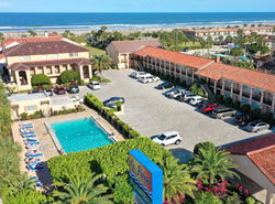 La Fiesta Ocean Inn & Suites