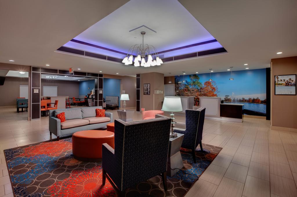 La Quinta By Wyndham Cleveland TX - thumb 3