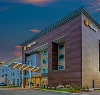 La Quinta Inn & Suites by Wyndham Miramar Beach - Tourism Bookings