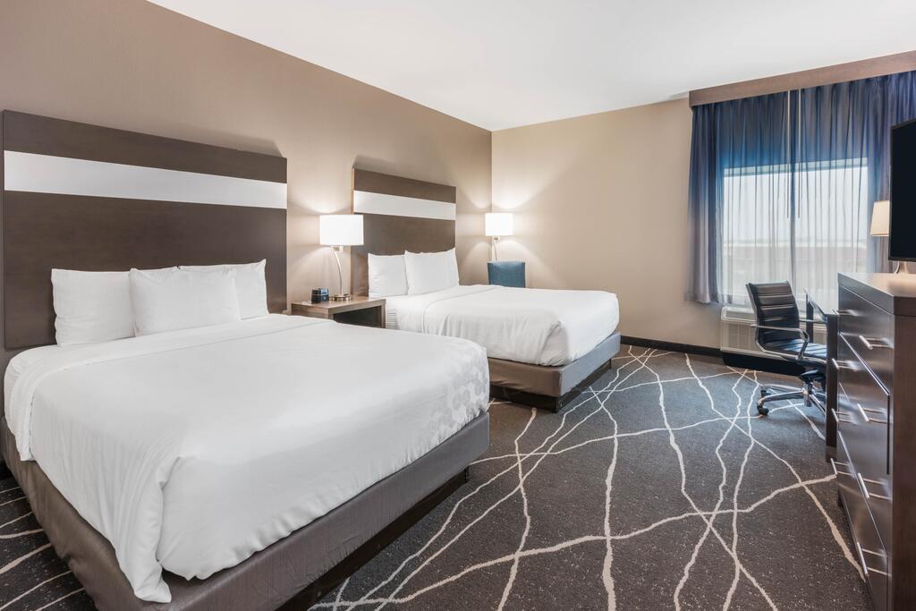 La Quinta Inn And Suites By Wyndham Houston Spring South - thumb 2