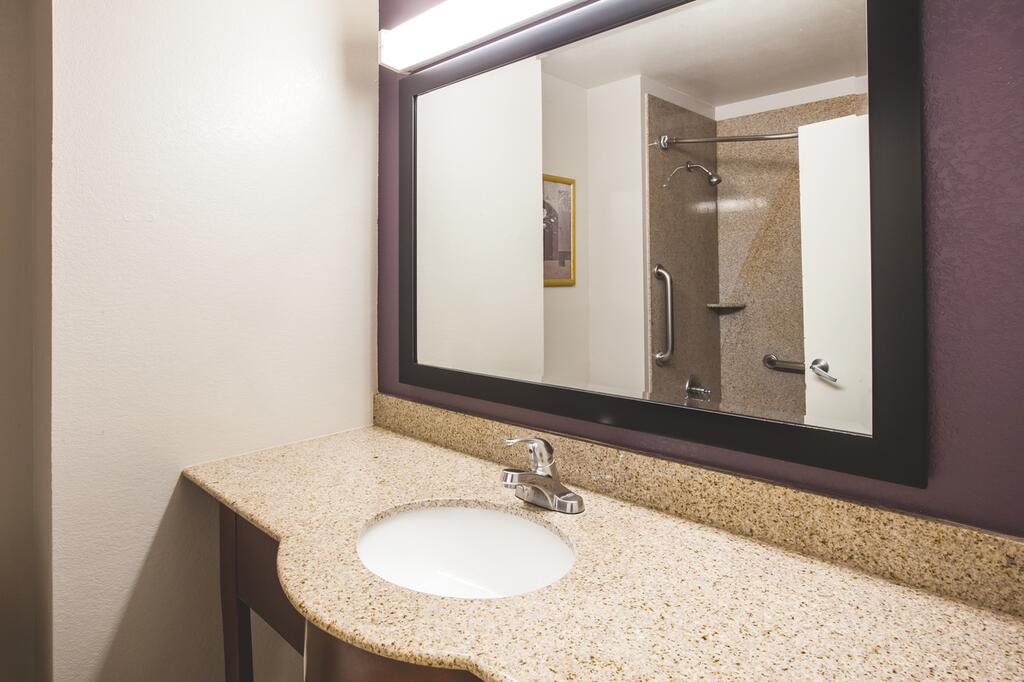 La Quinta Inn By Wyndham Waldorf - thumb 2