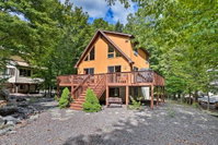 Lake Ariel Cabin with Deck - Lake Pool  Ski Access Tourism Bookings