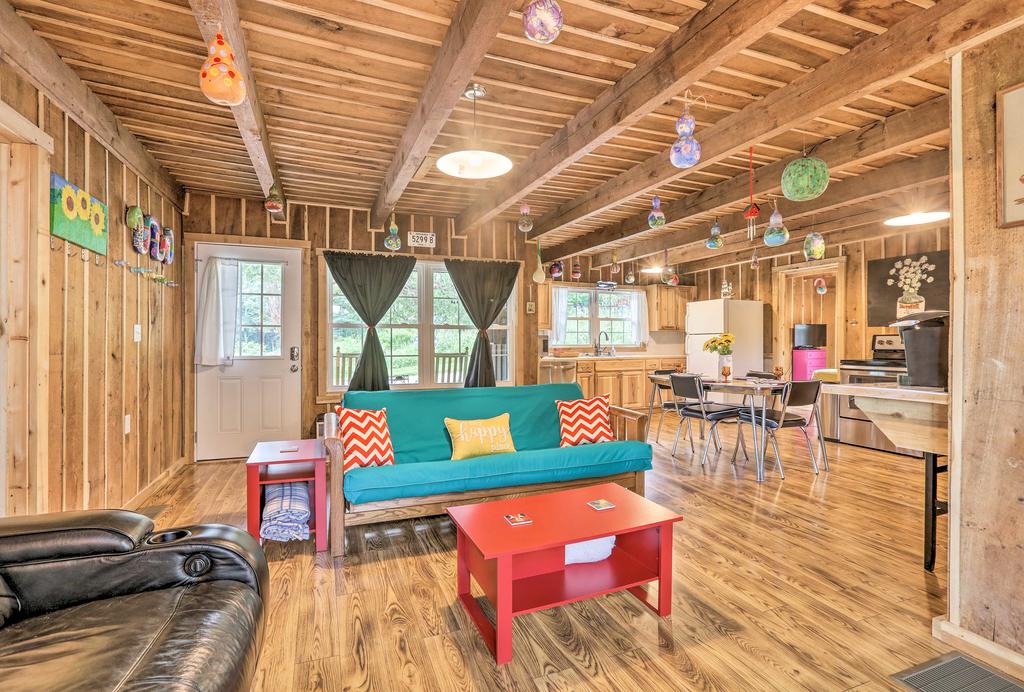 Lake Cumberland Area Cabin - 4 Mi. To Lake! - thumb 1