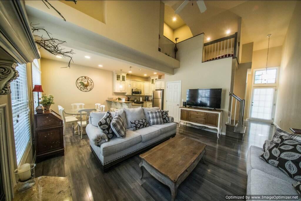 Lake Harmony Cozy Mountain Home - thumb 1