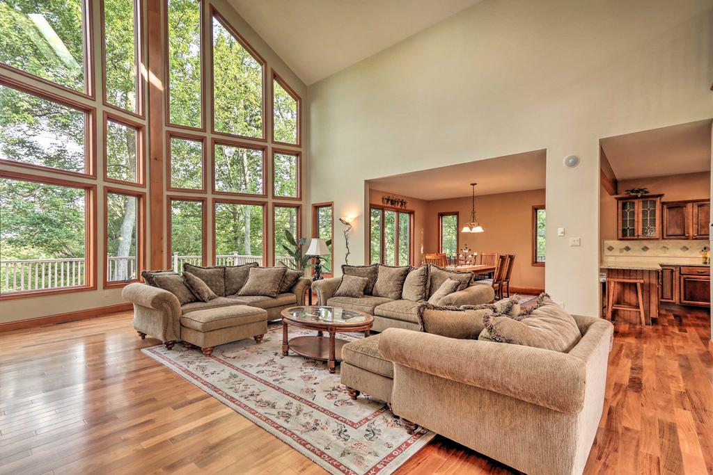 Lake Harmony Home With Deck, Near Skiing & Golf - thumb 3