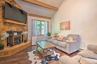Lake Harmony Home with Fire Pit Less Than 1 Mi to Lake Tourism Bookings