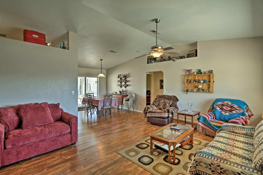 Lake Havasu City Desert Den - Colorado River 4 Mi! - thumb 3