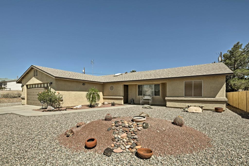 Lake Havasu City Desert Den - Colorado River 4 Mi! - thumb 1