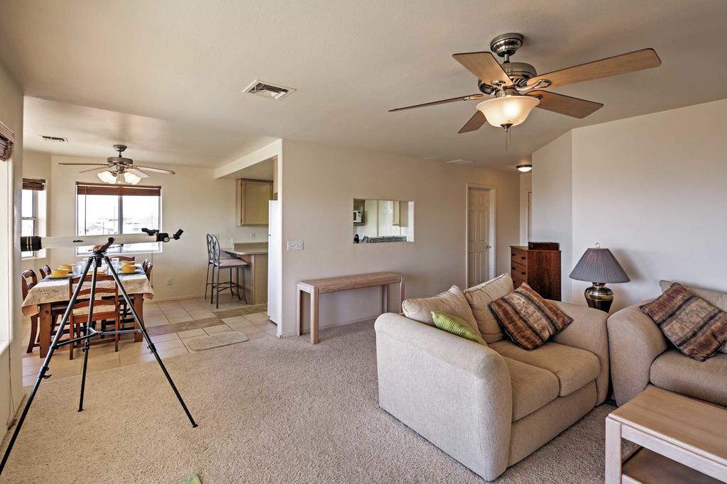 Lake Havasu City Family Home With Stunning Views! - thumb 3