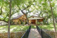 Lake LBJ 4BR Home w/ Boat Deck Huge Yard Tourism Bookings