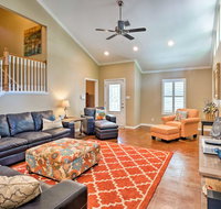 Lake Retreat - Dock Fire Pit Hot Tub Kayak etc - Tourism Bookings