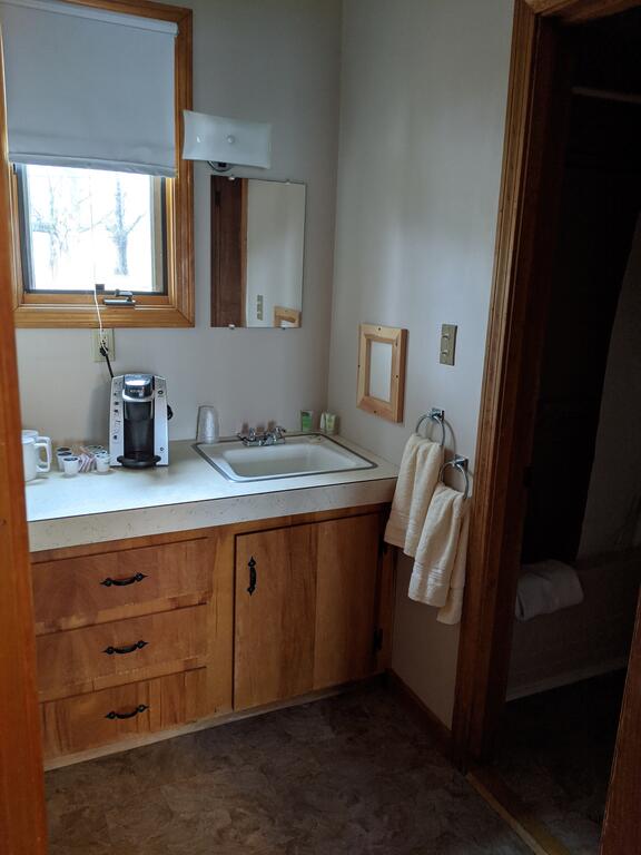 Lake Shore Farm Inn - thumb 1