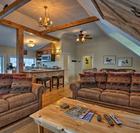 Lakefront Family Home with Fire Pit 13 Mi to Stowe - Tourism Bookings